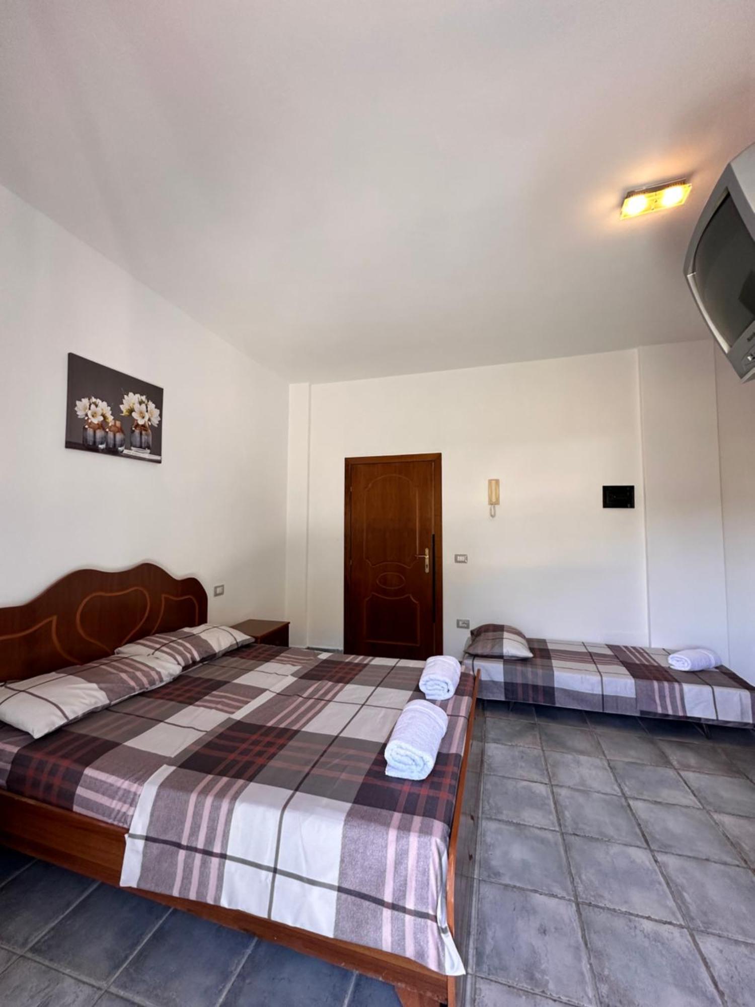 Hotel Adriatik Shengjin Luaran gambar